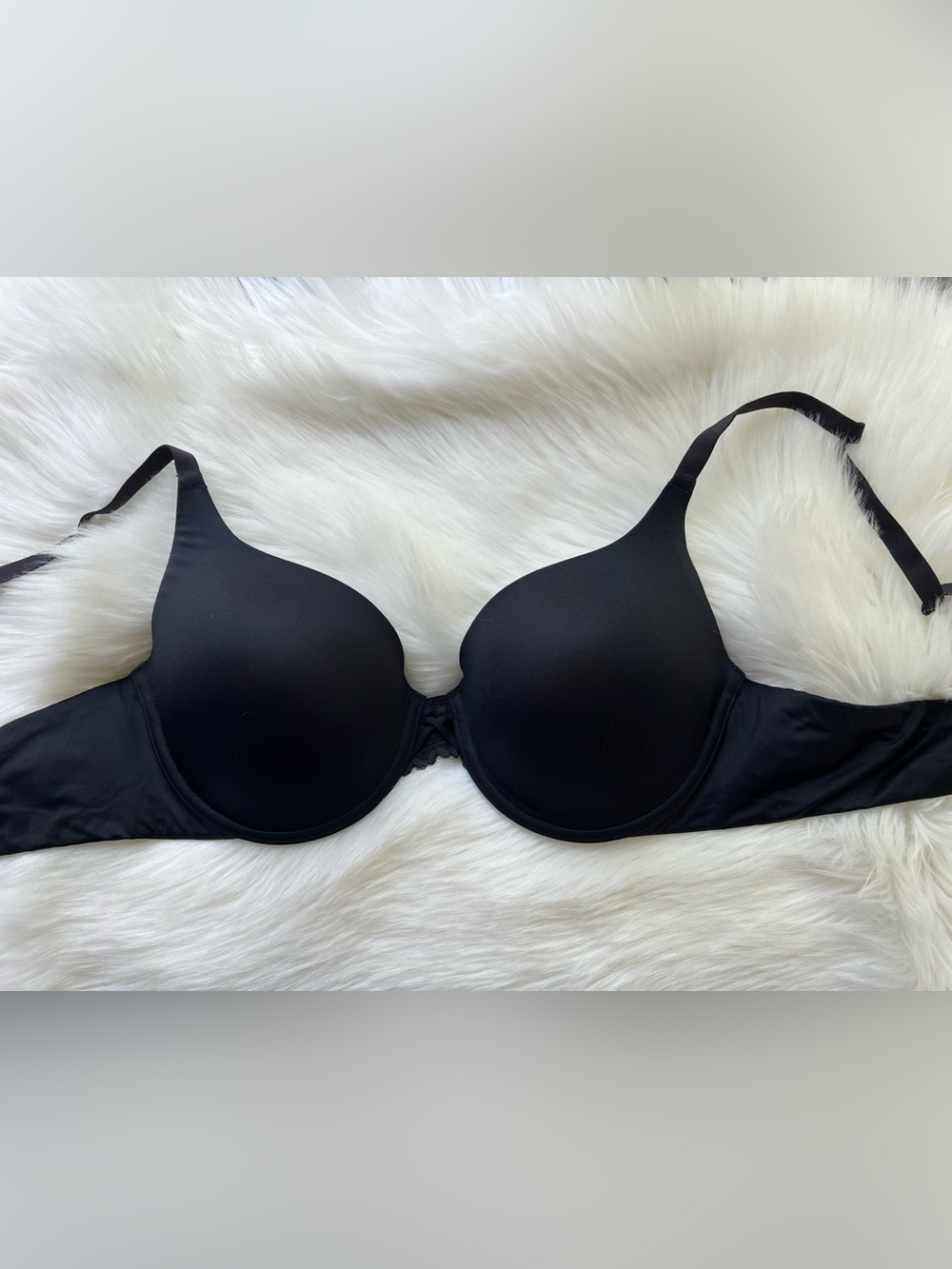 Maidenform Black Smooth Molded T-Shirt Bra